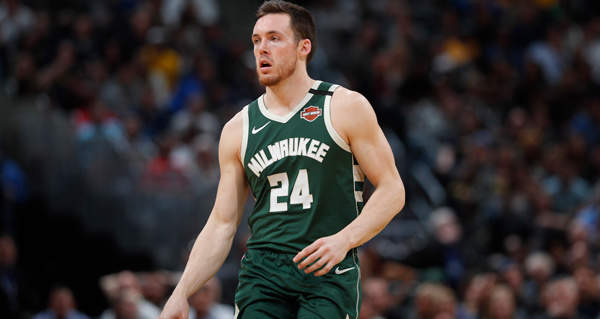 Pat Connaughton Expected To Pick Up $9.4M Player Option With Bucks