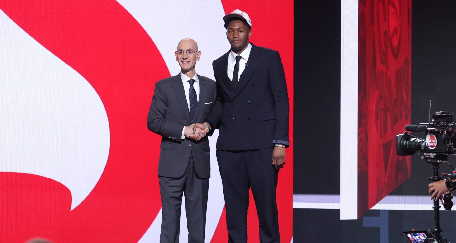 Pelicans draft pick updates LinkedIn after selection