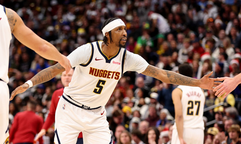 Former Nuggets champ traded back West to Denver foe