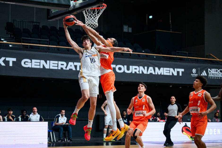 U18 Ratiopharm Ulm v forward Hugo Gonzalez