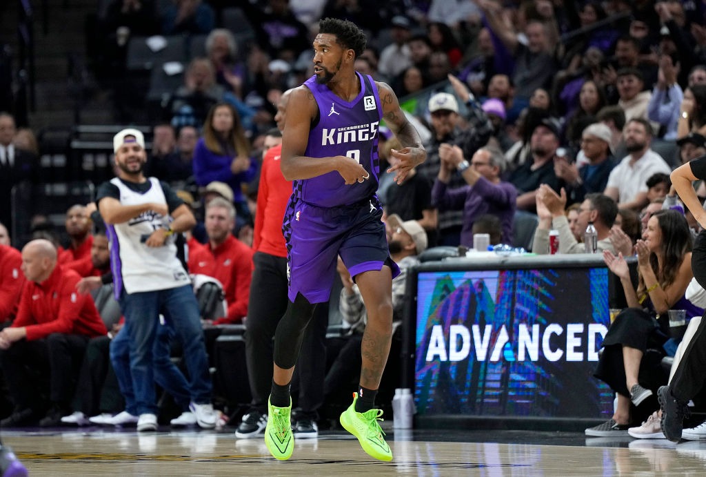 Kings reportedly "gauging the trade market" on Monk, Carter