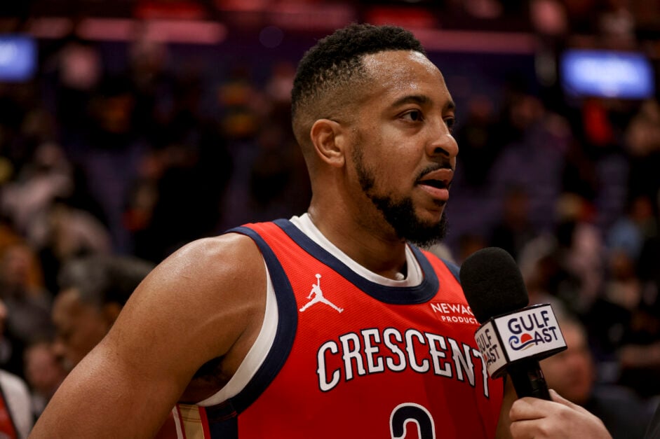 New Orleans Pelicans guard CJ McCollum gives an interview vs the Sacramento Kings.
