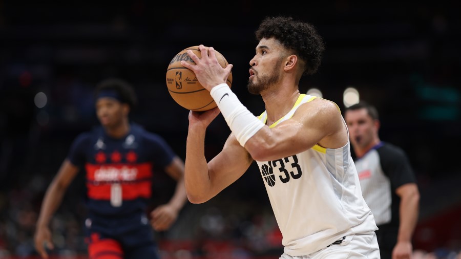 Johnny Juzang #33 of the Utah Jazz