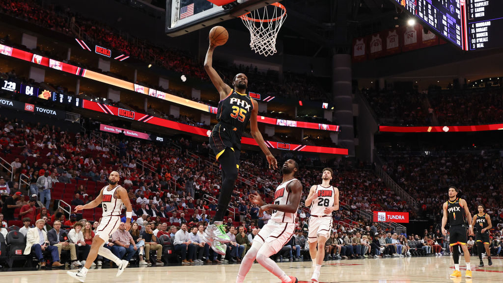 Kevin Durant #35 of the Phoenix Suns...