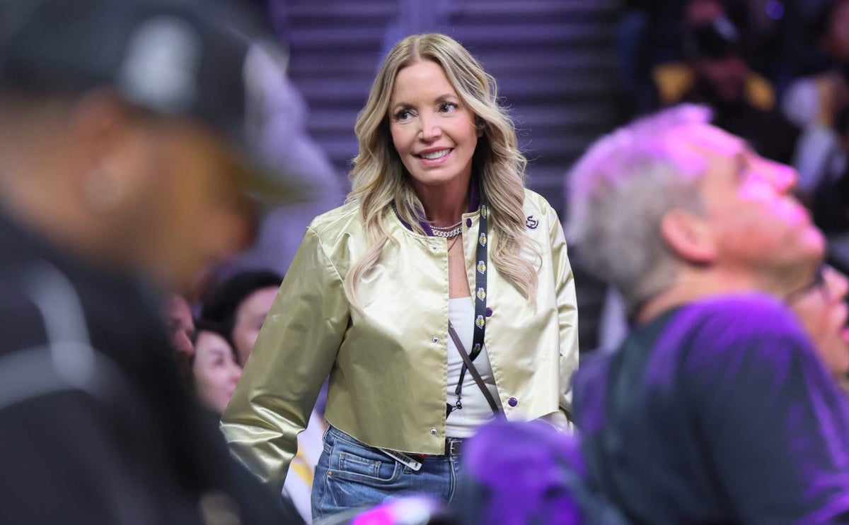 Lakers sale announced, with Jeanie Buss staying in charge ‘for the foreseeable future’