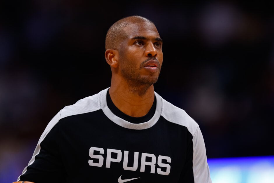 #3 of the San Antonio Spurs, Chris Paul in training gear.