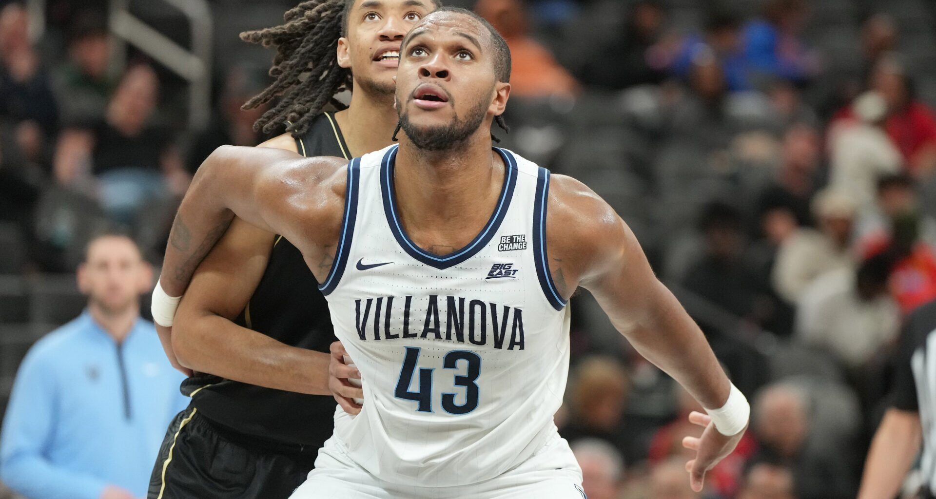 LA Lakers agree to sign the 'number one scorer' in college basketball Eric Dixon