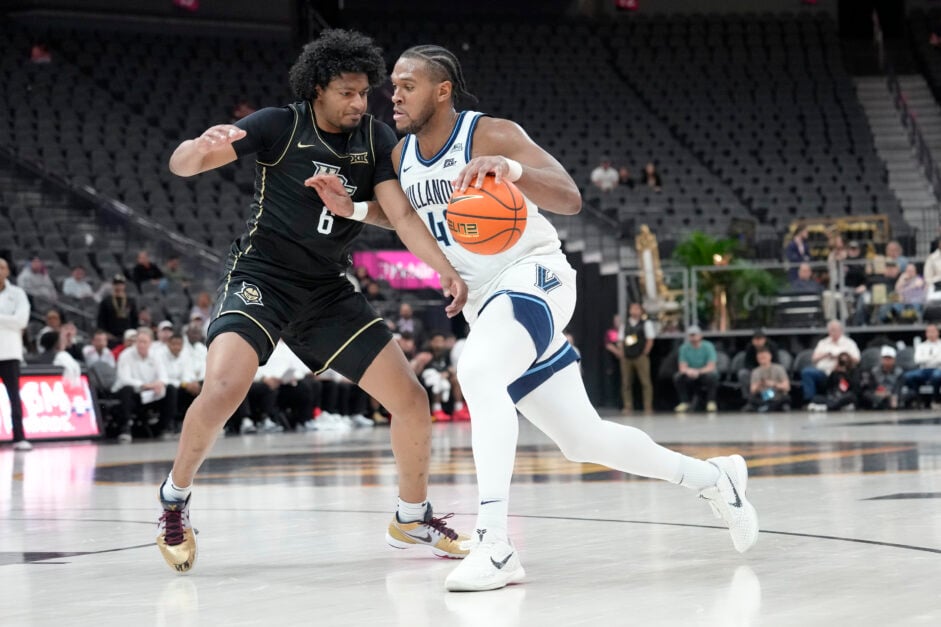 Eric Dixon dribbles the ball for VIllanova