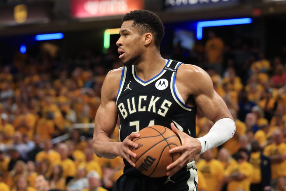 Giannis Antetokounmpo has been rumoured to be a player the NEW York Knicks could bring in