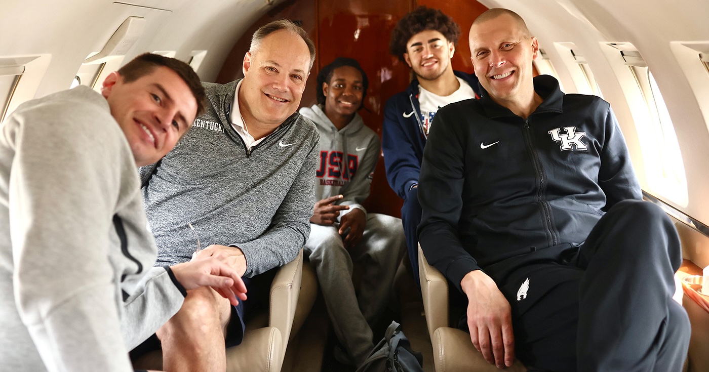Jun 14, 2025; Oakmont, Pennsylvania, USA; Sam Burns plays his shot from the 15th tee during the third round of the U.S. Open golf tournament. Mandatory Credit: Bill Streicher-Imagn Images