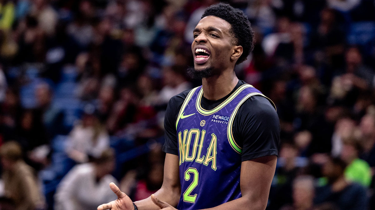 New Orleans Pelicans forward Herbert Jones (2) against the LA Clippers on a free throw attempt during the first half at Smoothie King Center.