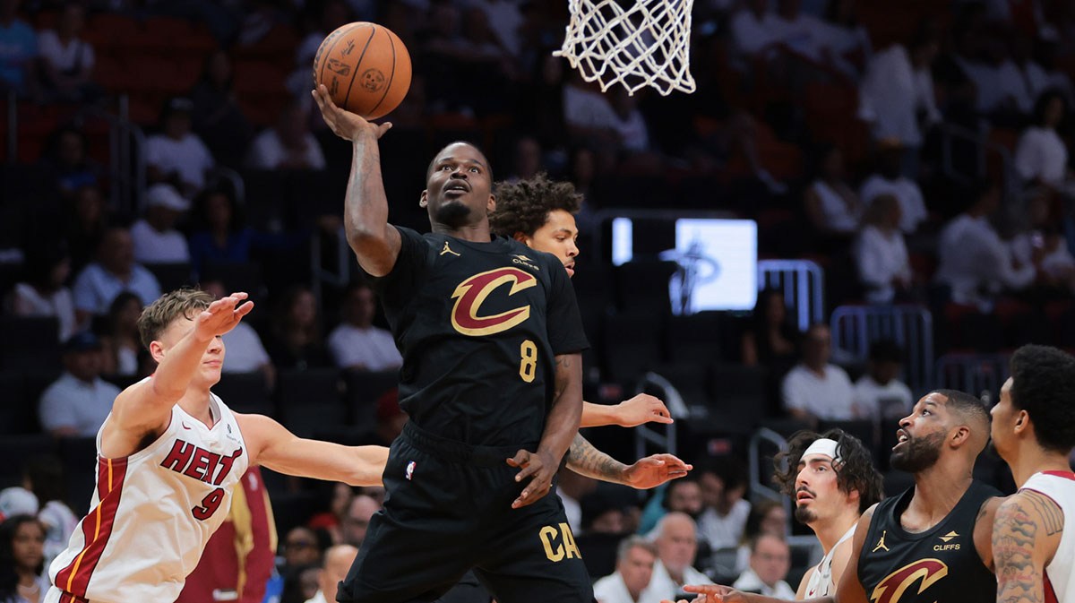 Cleveland Cavaliers guard Javonte Green (8) drives to the basket against the Miami Heat in the fourth quarter during game three for the first round of the 2025 NBA Playoffs at Kaseya Center.