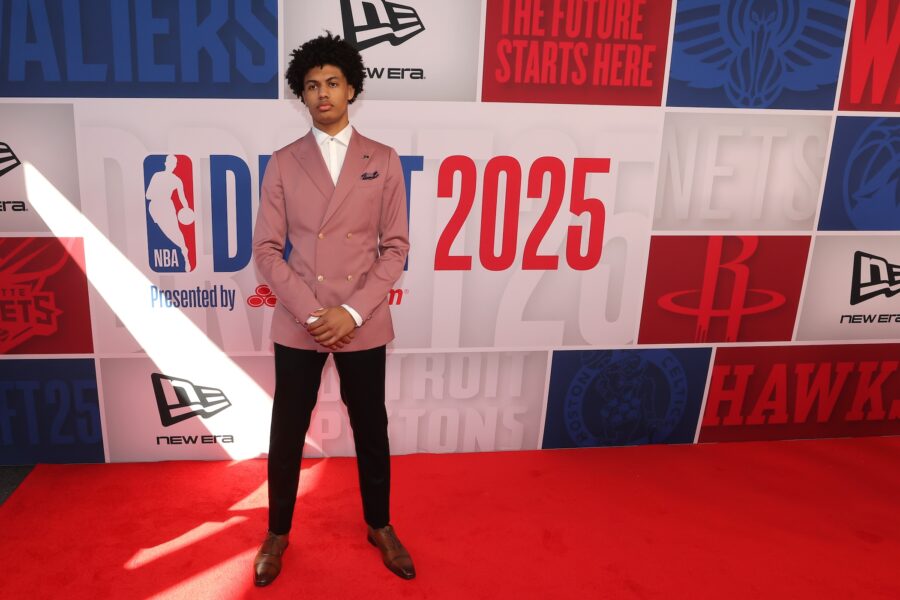 Timberwolves Select Joan Beringer At No. 17