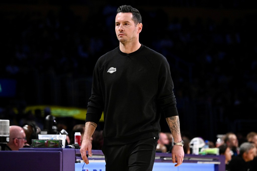 What a weird way to end JJ Redick's rookie season with Lakers