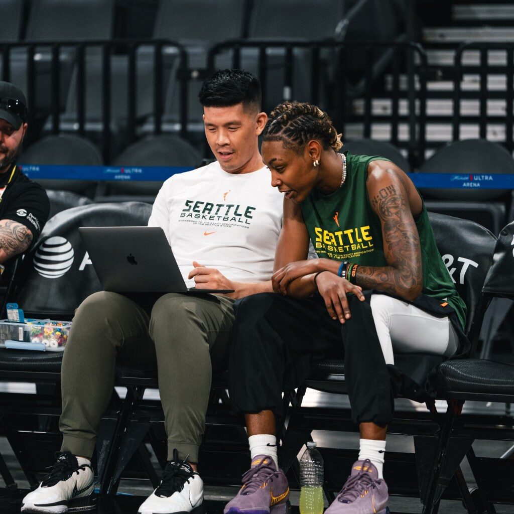 Monterey’s Huang to coach Lakers Summer League team – Monterey Herald