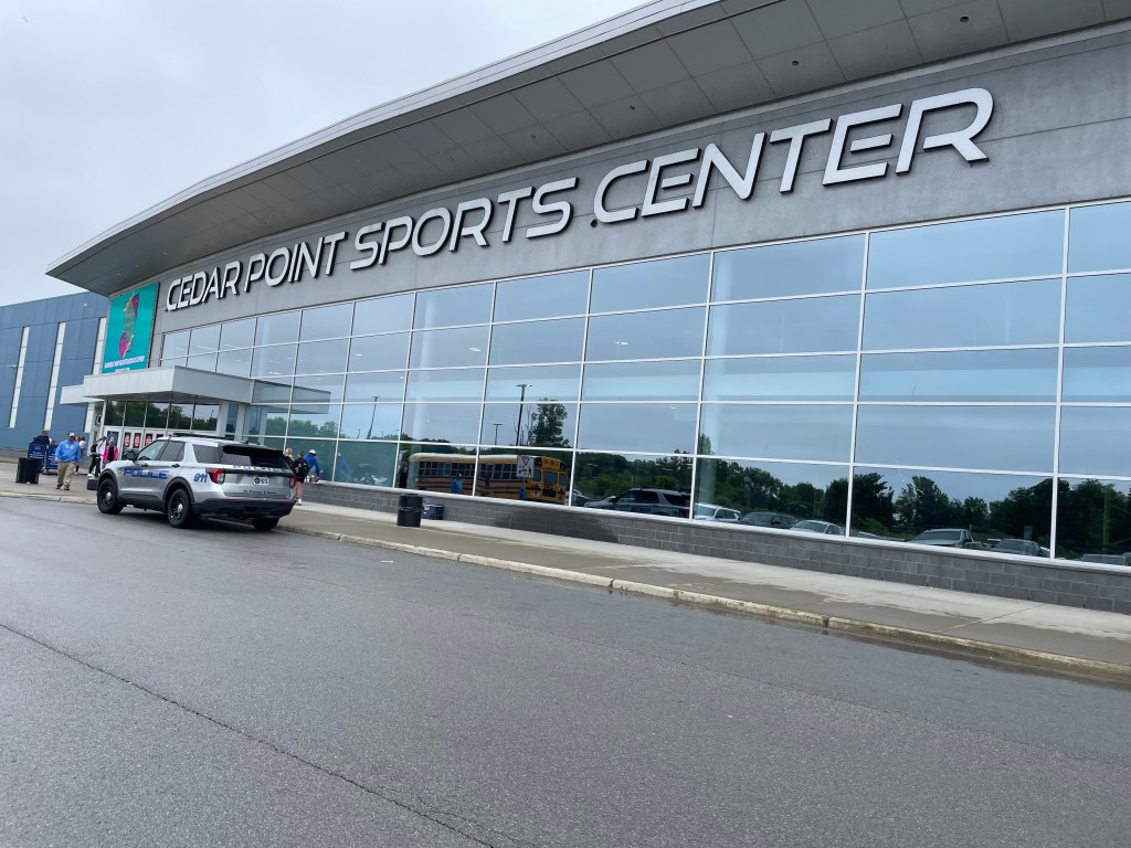 Avon Lake, Elyria Catholic and Rocky River compete in 2025 Midwest Live at Cedar Point – Morning Journal