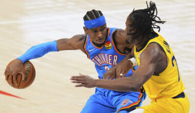 Indiana Pacers forward Aaron Nesmith, right, defends against Oklahoma City Thunder guard Shai Gilge...