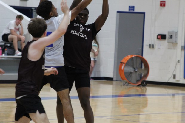 The Flat Rock and Southgate Anderson boys' basketball teams were...