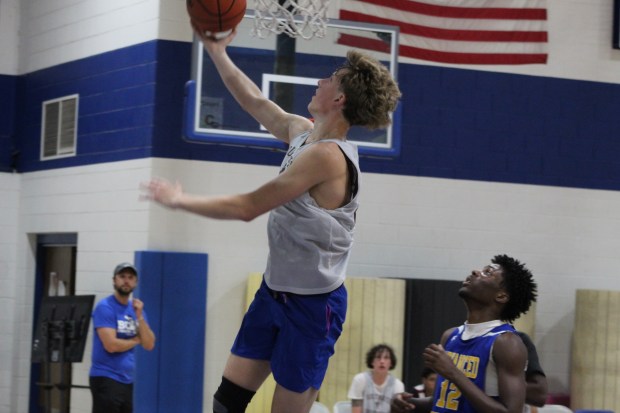 The Flat Rock and Southgate Anderson boys' basketball teams were...