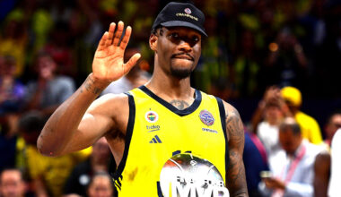 Could Celtics pursue Nigel Hayes-Davis? Joe Mazzulla scouts EuroLeague star – NBC Sports Boston