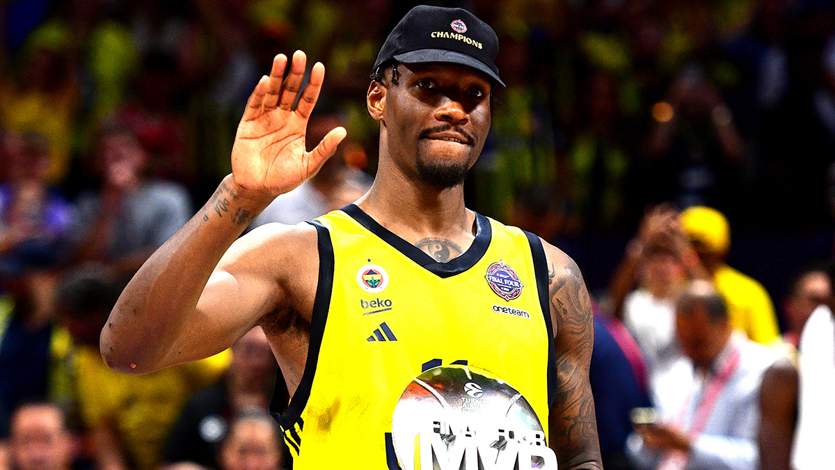 Could Celtics pursue Nigel Hayes-Davis? Joe Mazzulla scouts EuroLeague star – NBC Sports Boston