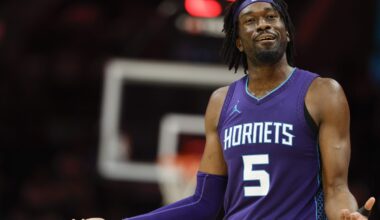 Phoenix Suns Acquire Center Mark Williams from Charlotte Hornets in All-Star Move