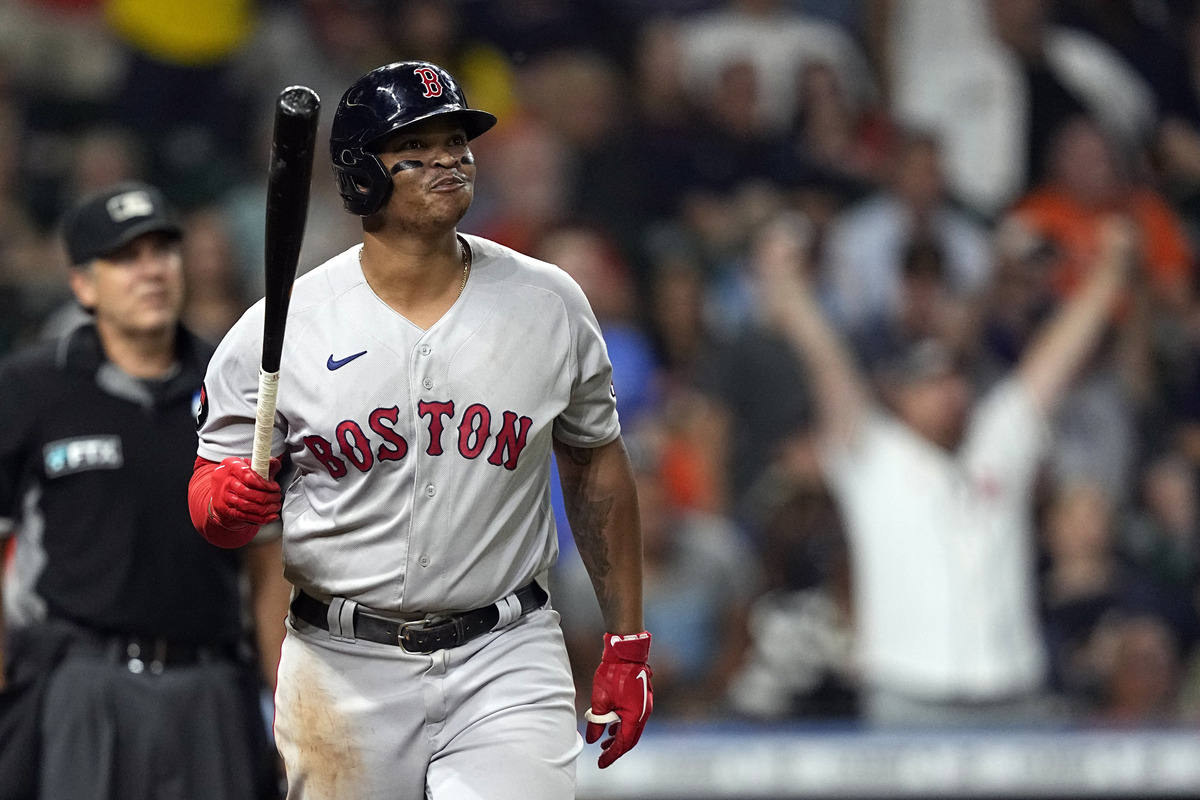 Red Sox won’t be as lucky as Mavericks after shocking Rafael Devers trade