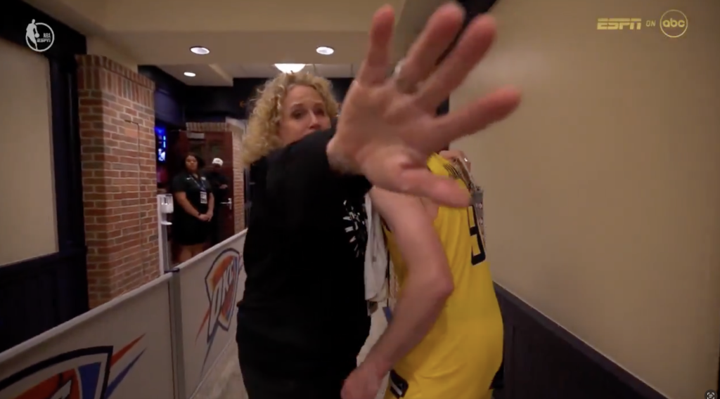 ESPN cameraman turned away by Pacers staffer after NBA Finals