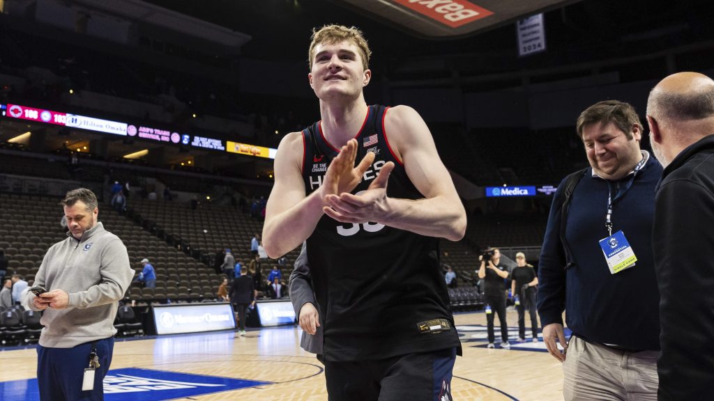 Latest projections for UConn one-and-done forward Liam McNeeley