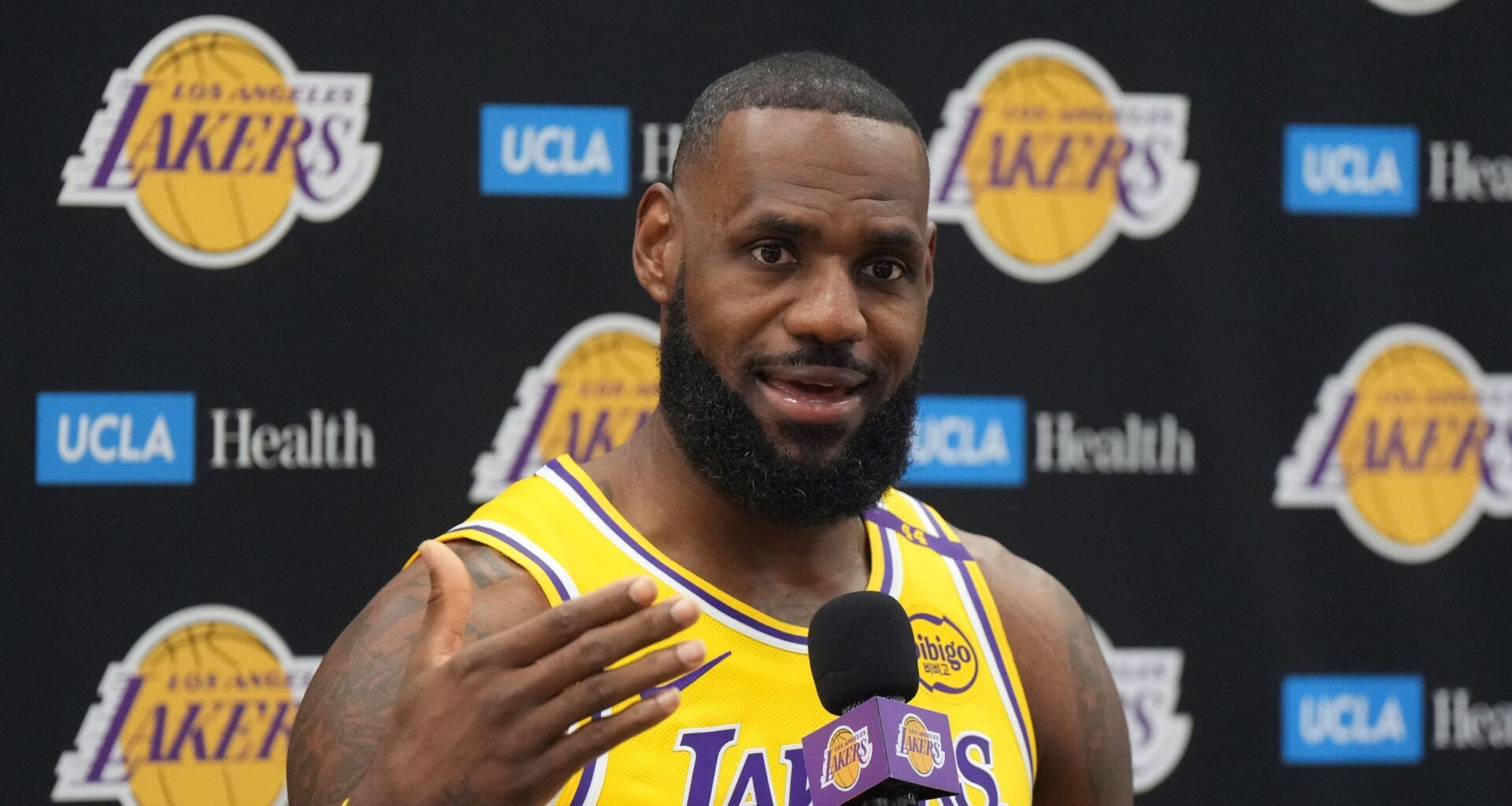 LeBron James sees Amazon as a step forward for NBA media
