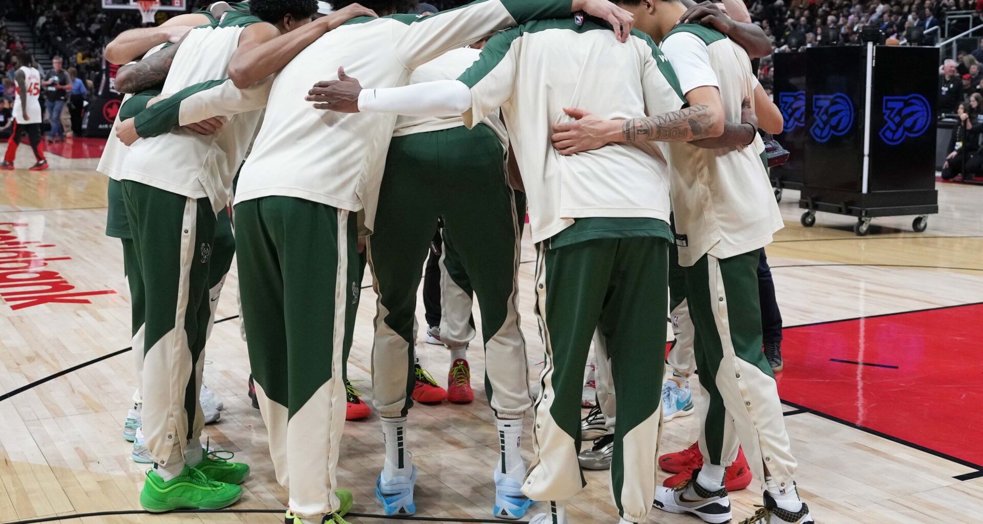 Bucks Agree $44 Million Extension With Beloved City Icon