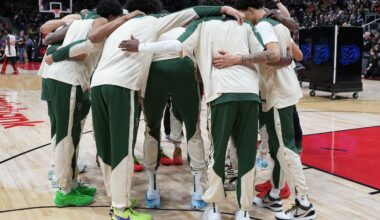 Bucks Agree $44 Million Extension With Beloved City Icon