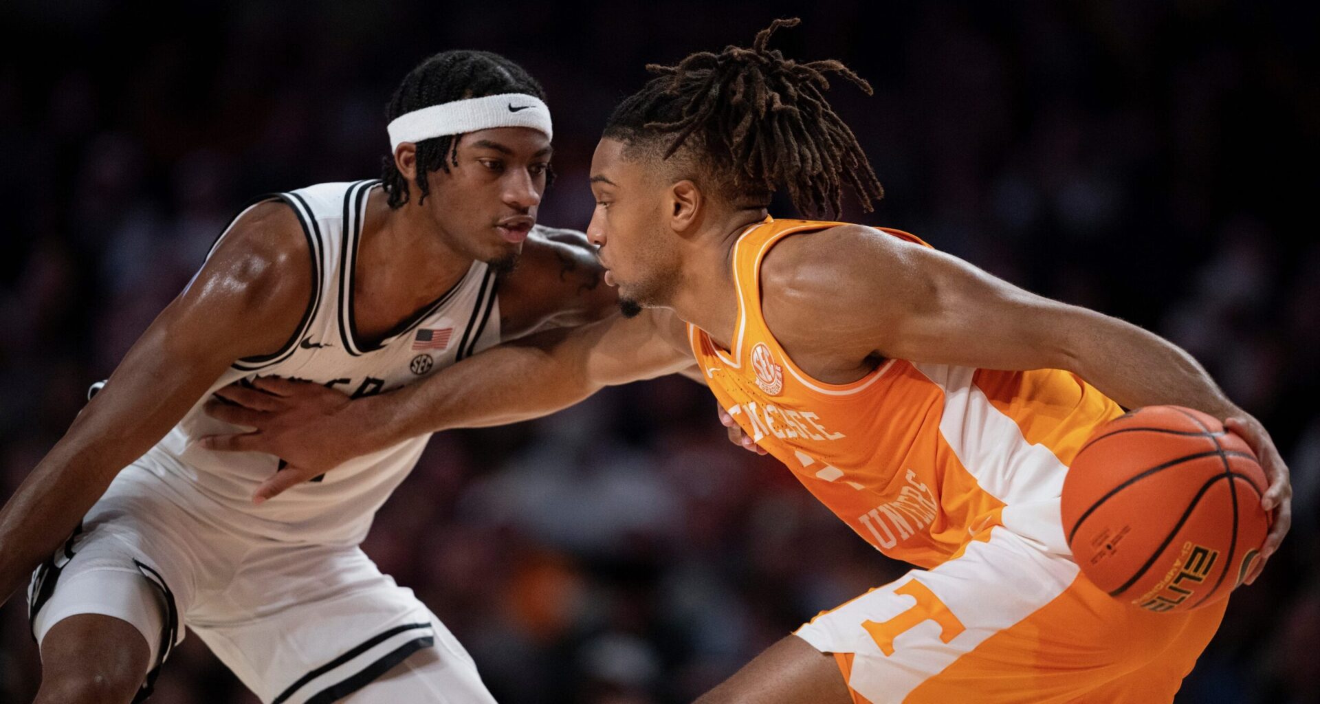 5D84A165-5205-4F95-8576-E87FE6922059