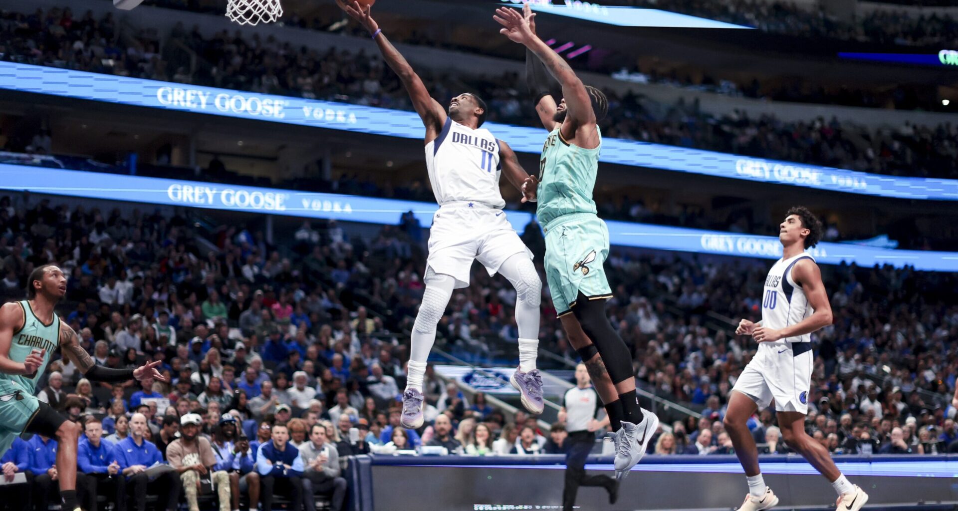 Mavs Make $119 Million Commitment To Hall Of Famer