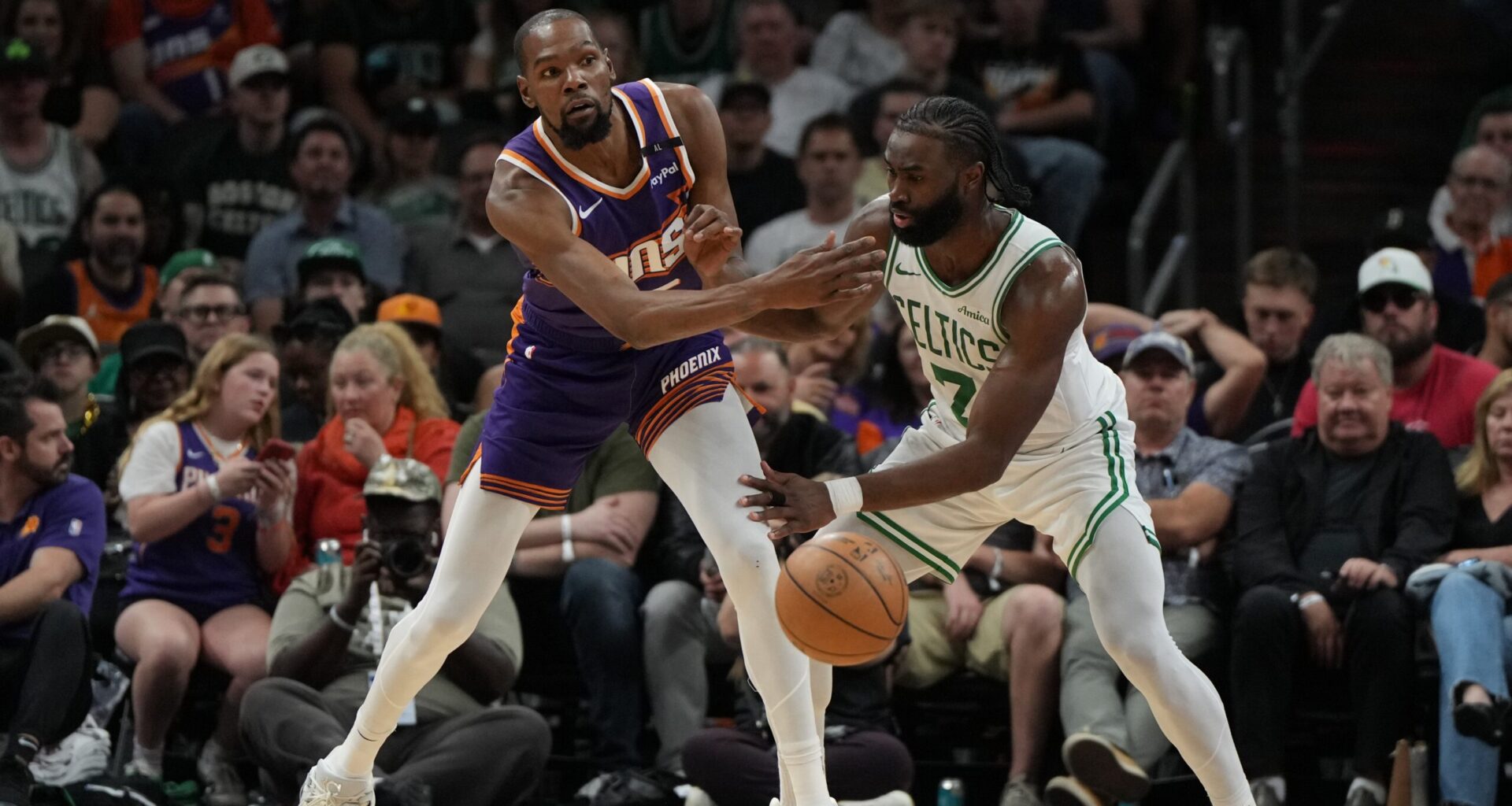 Kevin Durant Sparks NBA Buzz with Possible Spurs Trade