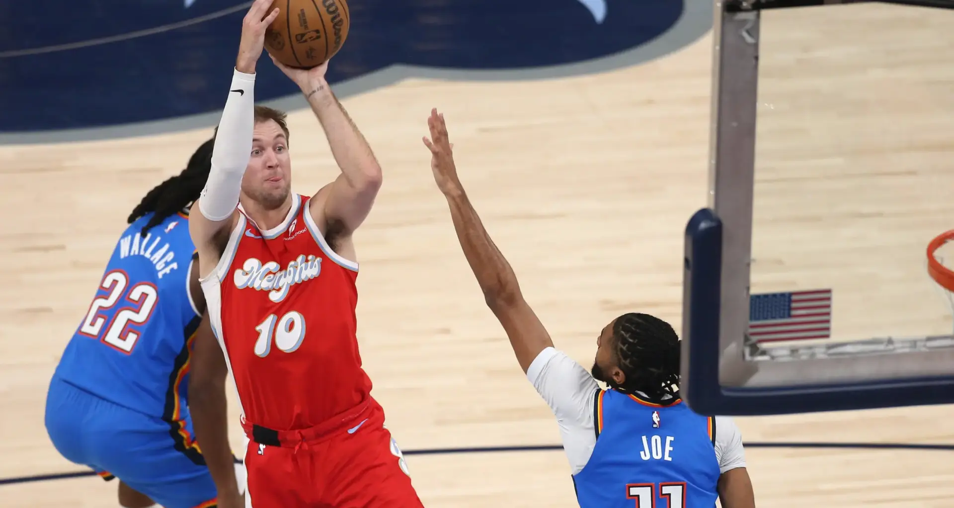 Luke Kennard ignites free agency frenzy as Houston Rockets lead charge for coveted sharpshooter