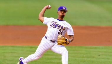 NCAA Baseball: College World Series-Arkansas v LSU