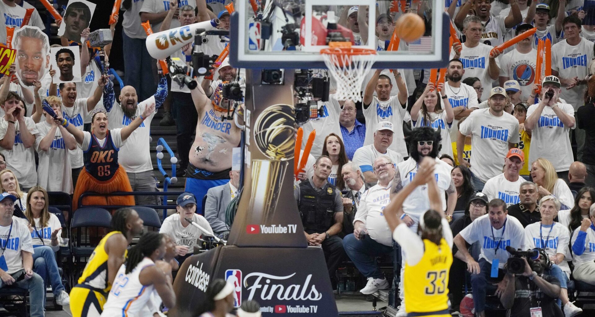 Does it "feel like the NBA Finals" in person?