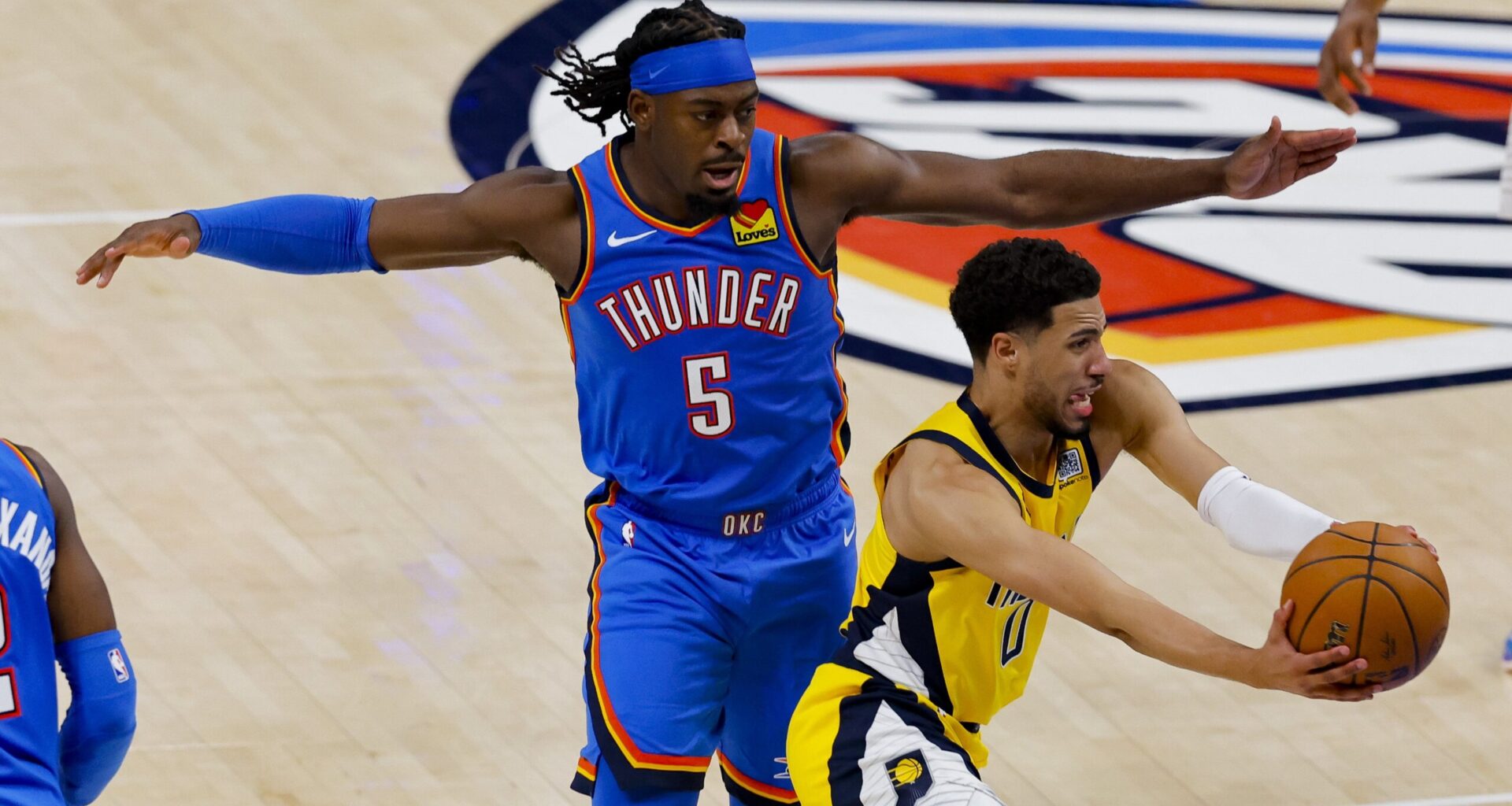 Tyrese Haliburton Electrifies NBA Playoffs with Carlisle's Support