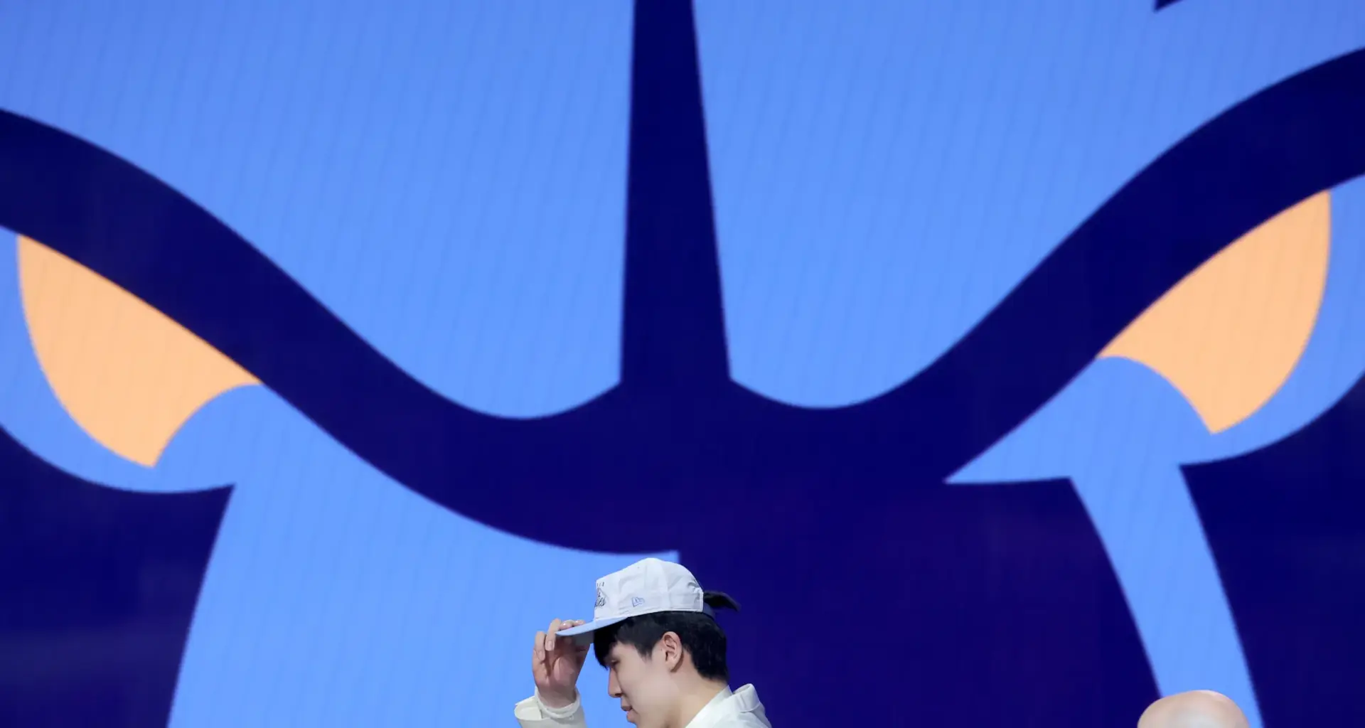 Yang Hansen shocks NBA world as surprise draft ignites fury among Lakers and Warriors executives