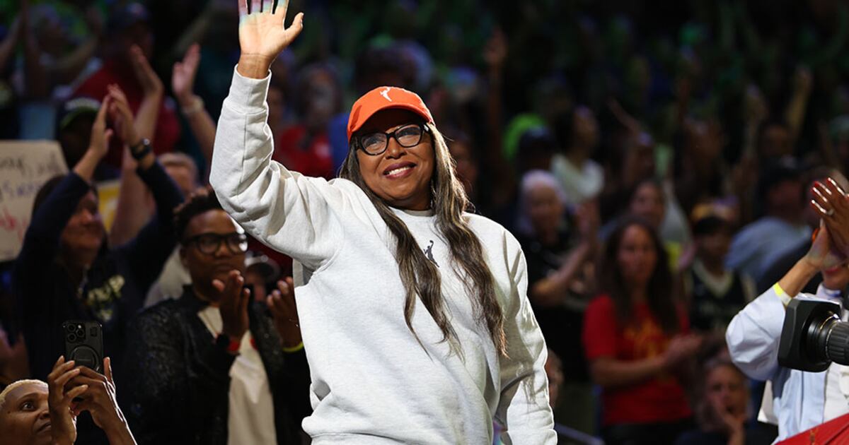 Cynthia Cooper 'thrilled' in Fertitta's attempt to bring WNBA back to Houston