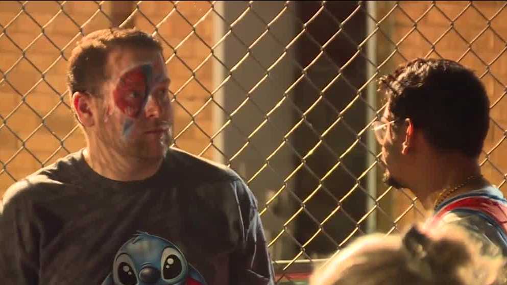 Oklahoma City fans greet Thunder after loss to Pacers in Game 6