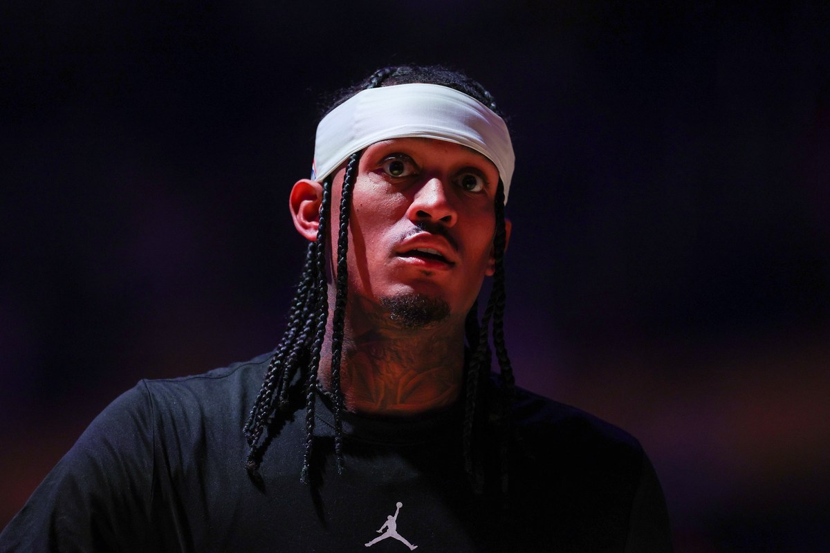 How The Utah Jazz Are Shifting To A Youthful Roster