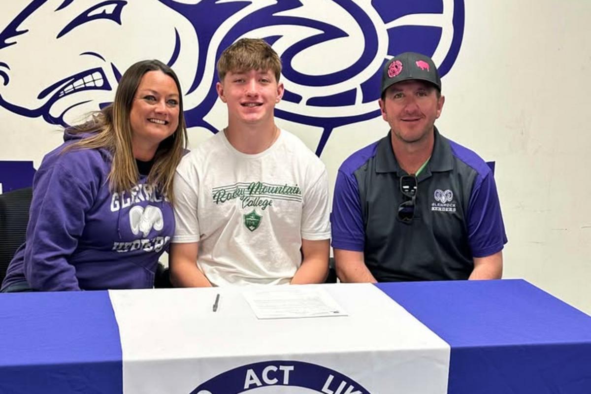 Jaxson Cornella of Glenrock Inks With Rocky Mt. for Basketball