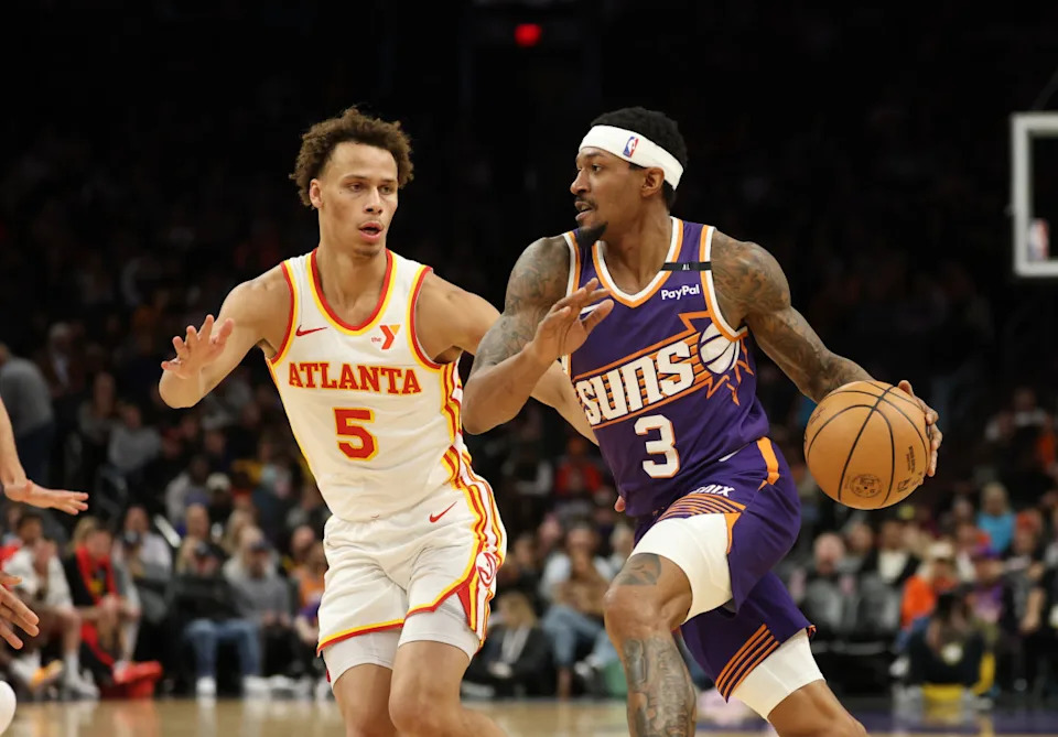 Atlanta Hawks guard Dyson Daniels against Phoenix Suns guard Bradley Beal.Mark J. Rebilas-Imagn Images