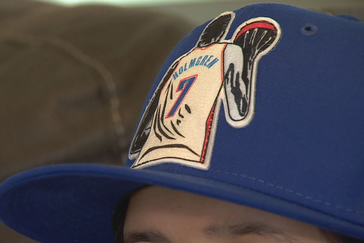 Chet Holmgren Hat Exchange