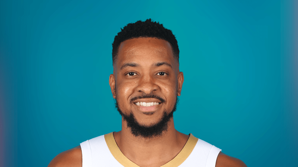 Zion Williamson, CJ McCollum shut down for rest of season