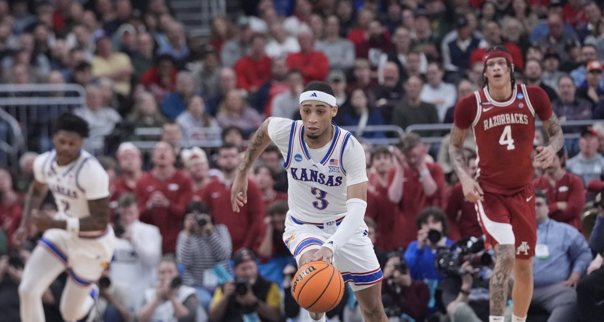 Dajuan Harris Jr. Brings Championship Flair to Raptors' NBA Quest