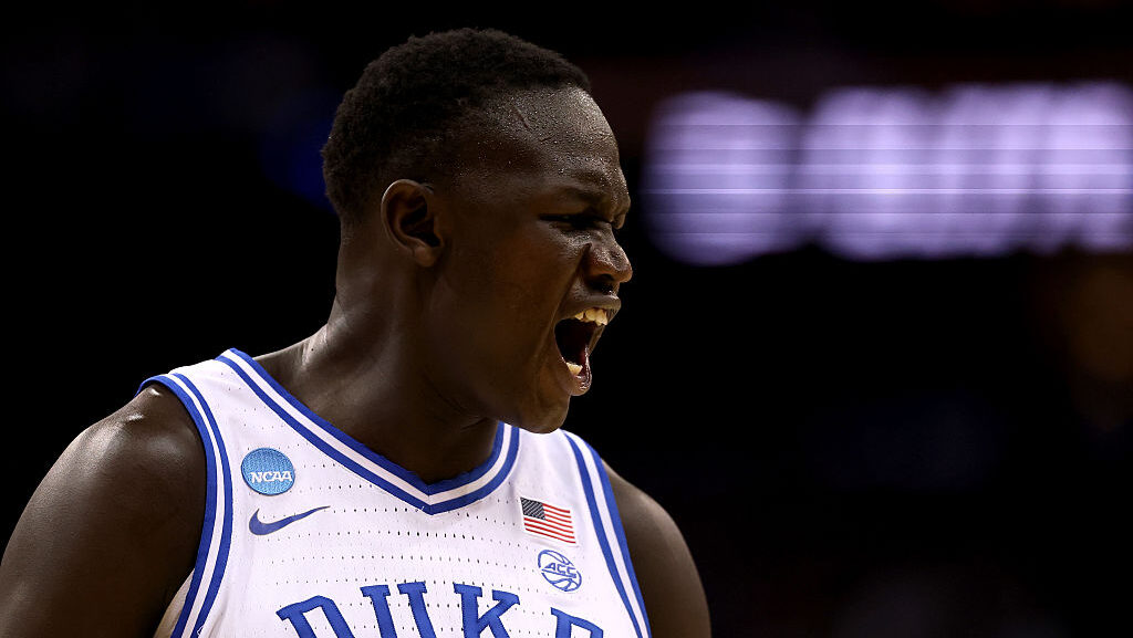 Khaman Maluach #9 of the Duke Blue Devils will be going to the Phoenix Suns after the Houston Rocke...