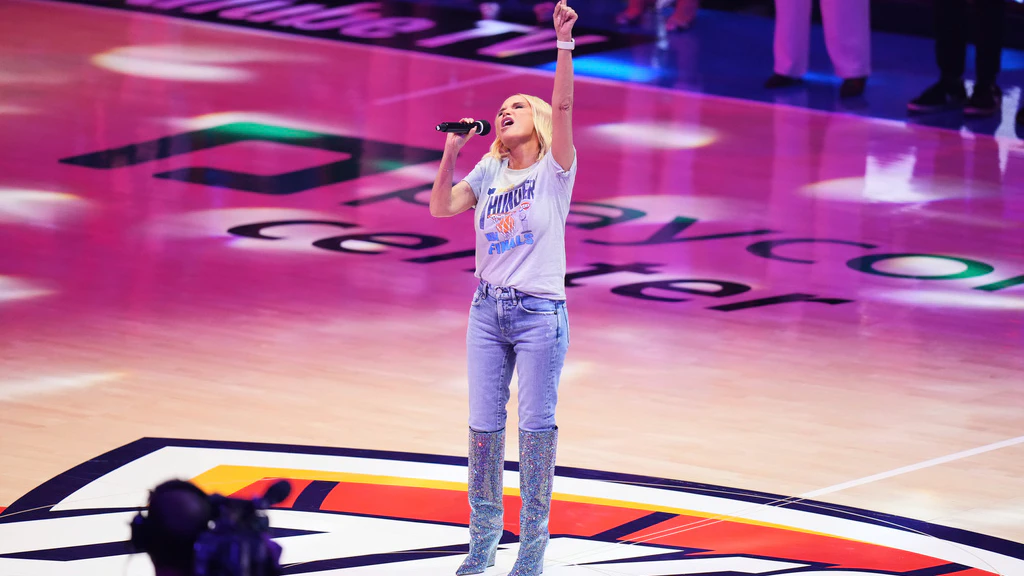 Kristen Chenowith singing national anthem Game 7 NBA Finals